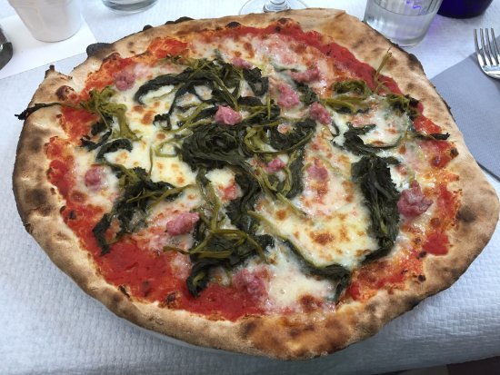 Friarielli E Salsiccia Di Bra Pizza