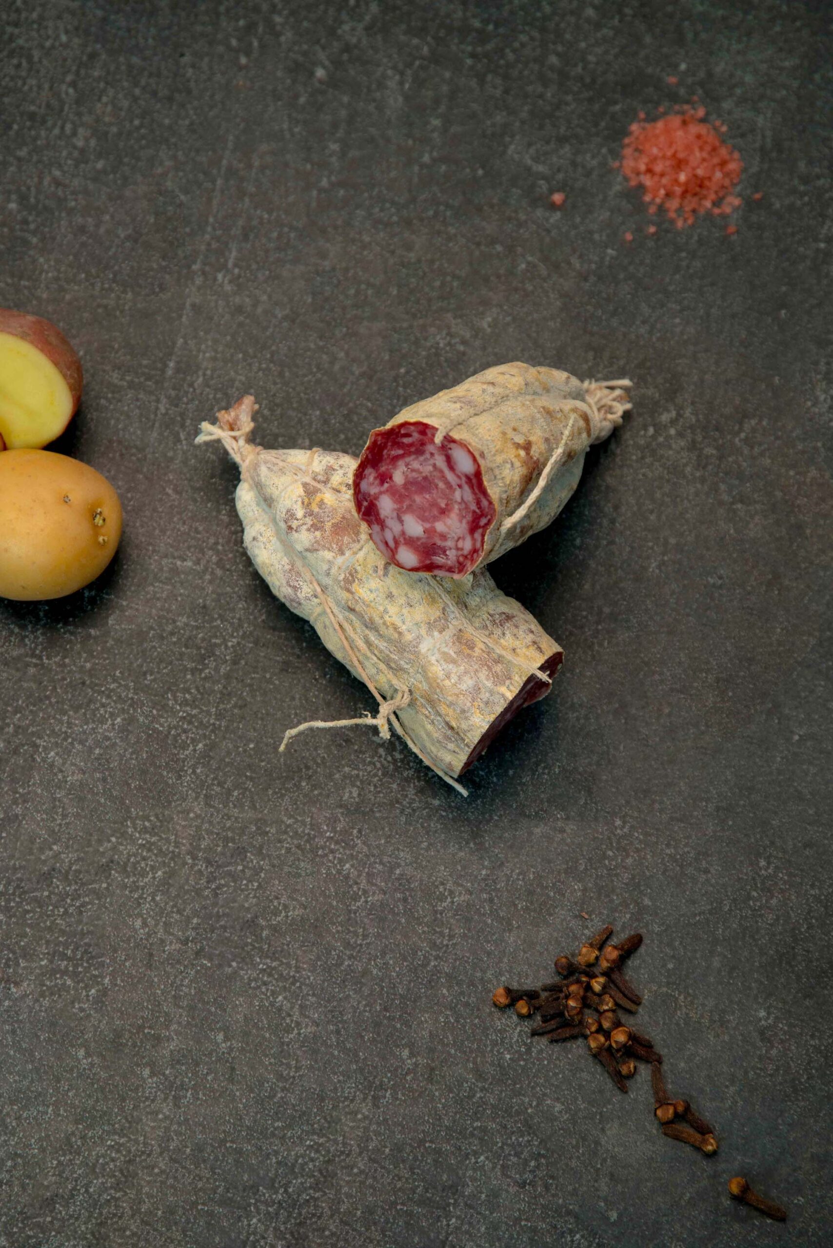 Salame di suino al formaggio