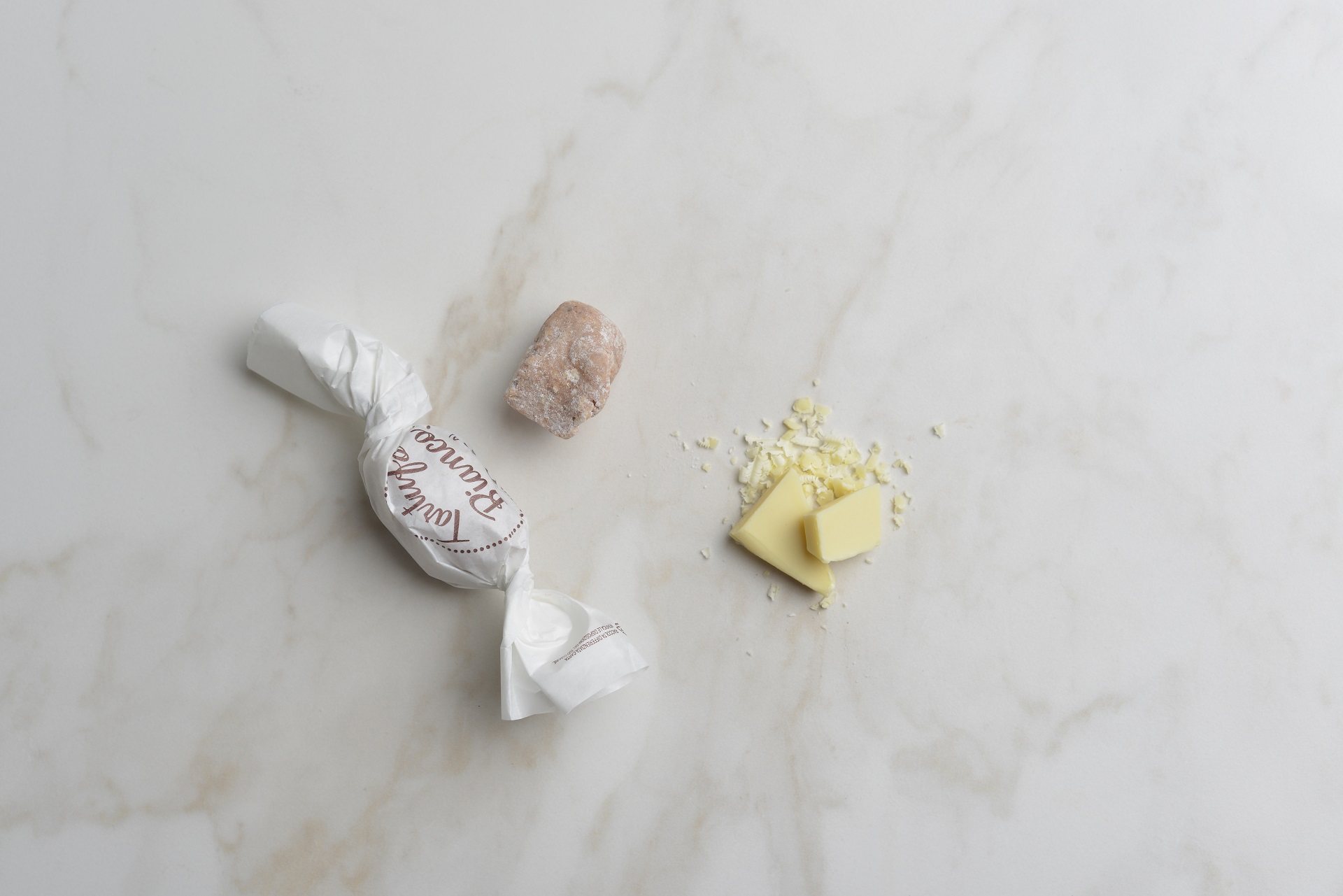 Tartufo dolce al cioccolato bianco