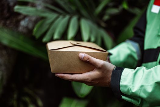 Delivery 12725398